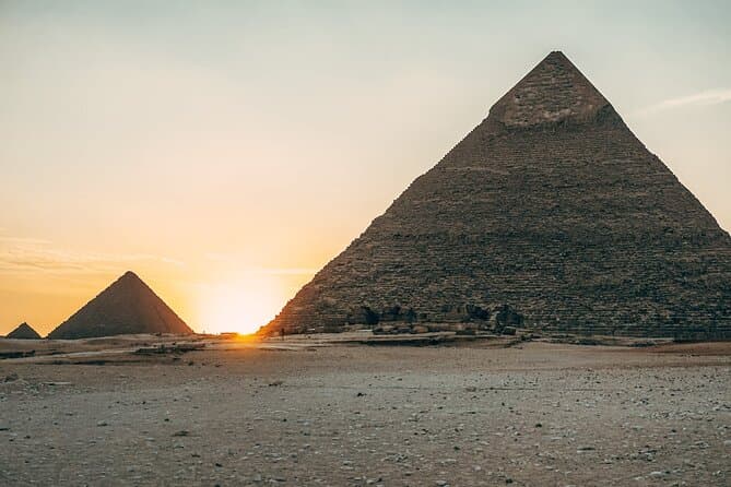 Comfortable Private Transfer from Luxor to El Cairo