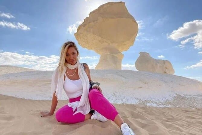 Noche de acampada en el oasis de Bahariya: una joya oculta de los desiertos Blanco y Negro