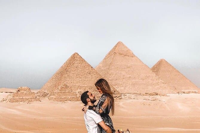 2-Day Private Tour in Cairo Pyramids: Old Cairo