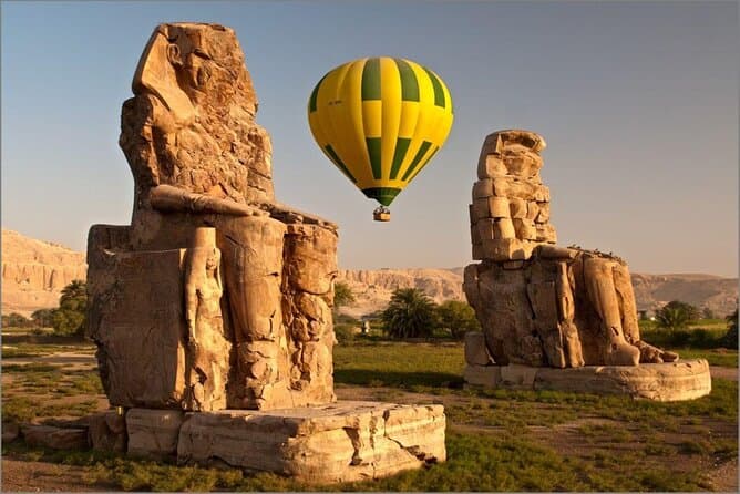 Hurghada to Luxor Tour Valley of the King With Pick up