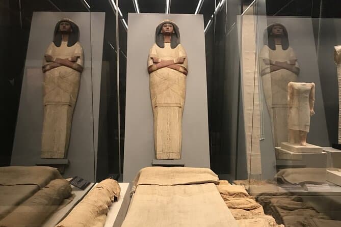 Mummies Museum, Great Sphinx, and Bazaar Guided Tour