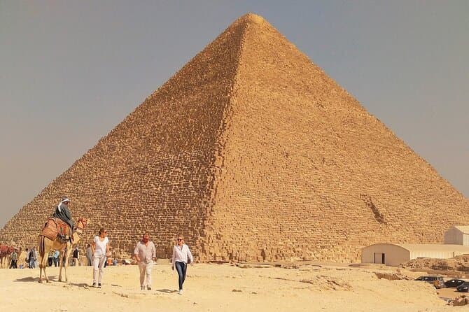 Full Day Egyptian Tour in Giza Pyramids and Museum