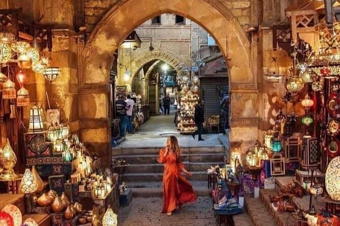 Private Guided Walking Tour in ElMoez Street & Khan Elkhalili.