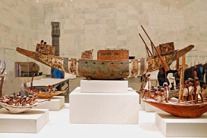 National Museum And Egyptian Museum Tour