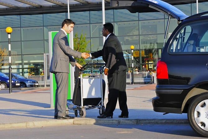 Private Transfer from Luxor Airport to Luxor Hotels or Cruise