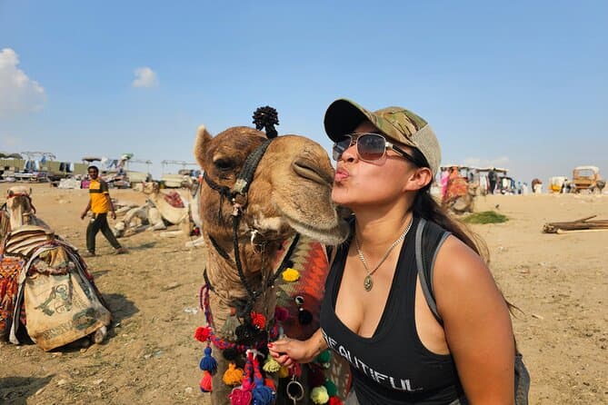 Giza Full Experience: Inside Great Pyramid, Sphinx, Camel, Lunch