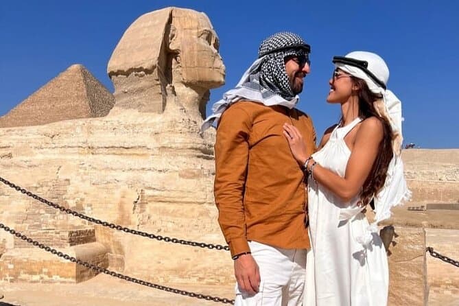 Half Day Tour To The Great Pyramids of Giza and Sphinx