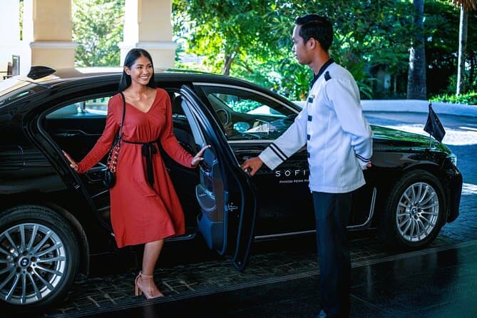 Private transfer from Cairo Airport to the hotel in Cairo or Giza