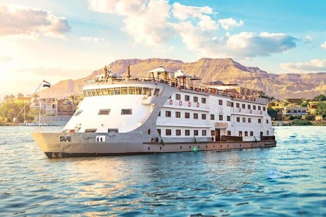 From Luxor: Overnight 5 Star Nile Cruise to Aswan with Guide
