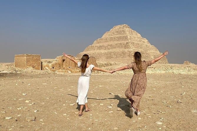 Private Tour to Memphis Sakkara & Dahshur Pyramids With Transfers