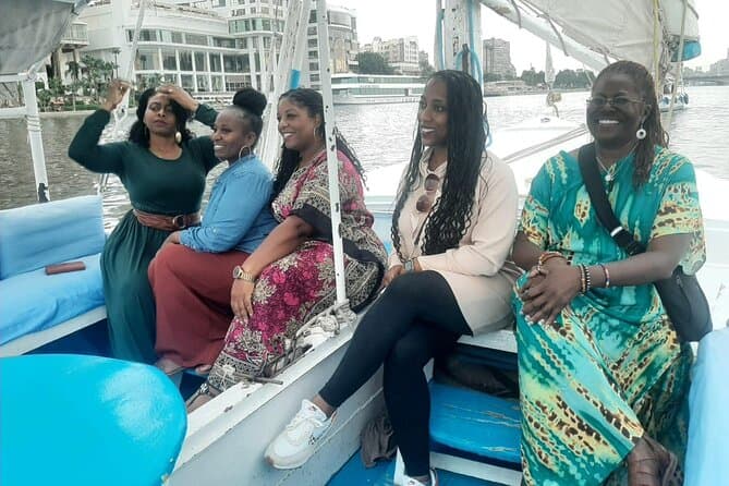 1-Hour Private Felucca Boat Ride on Nile River with meal and soft drink