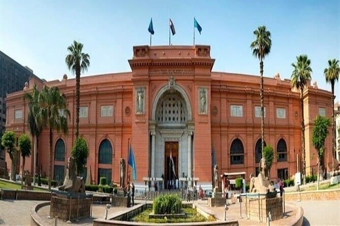 Day Tour To Old Egyptian Museum Cairo Tower And Felucca Ride