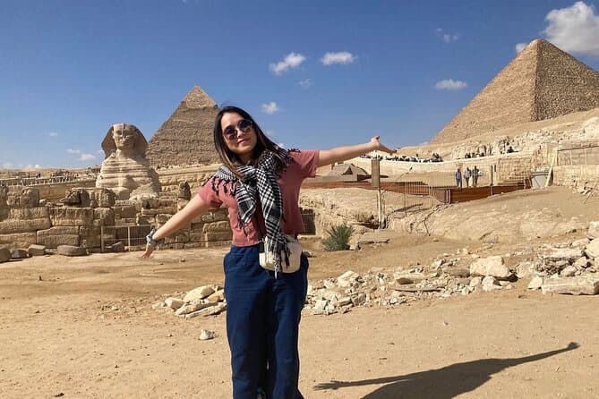 Discover Giza: Pyramids, Sphinx Tour with Lunch & Camel Adventure