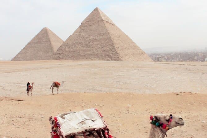 2 Day Pyramid, Sakkara, Memphis, Museum, and Citadel Private Tour