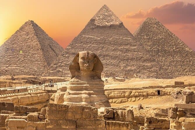 Wonders: Exploring the Giza Plateau in a Day