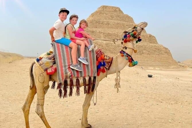 Private Tour: Giza Pyramids, Sphinx & Saqqara