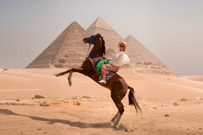 Giza Pyramids Photoshoot & tour with Jumping Horse, Camel, Sphinx