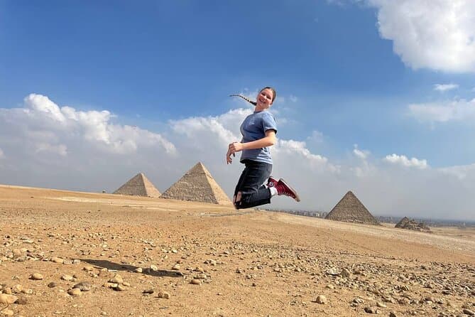 Private Giza Pyramids, Saqqara & Memphis Tour with Local Lunch