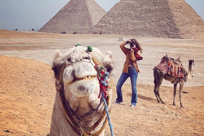Private Day Tour to Giza Pyramids and Sphinx with Pickup