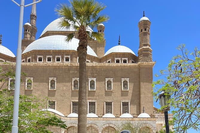 Private Full Day Egyptian Sightseeing Tour with Lunch