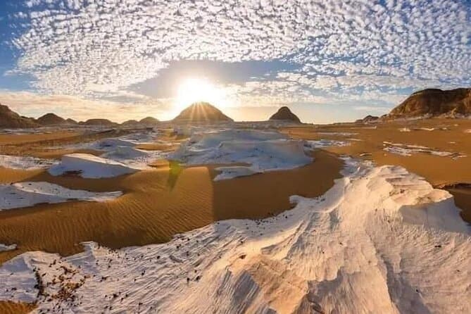 Private 2 Days White Desert and Egypt's Hidden Oasis Tour