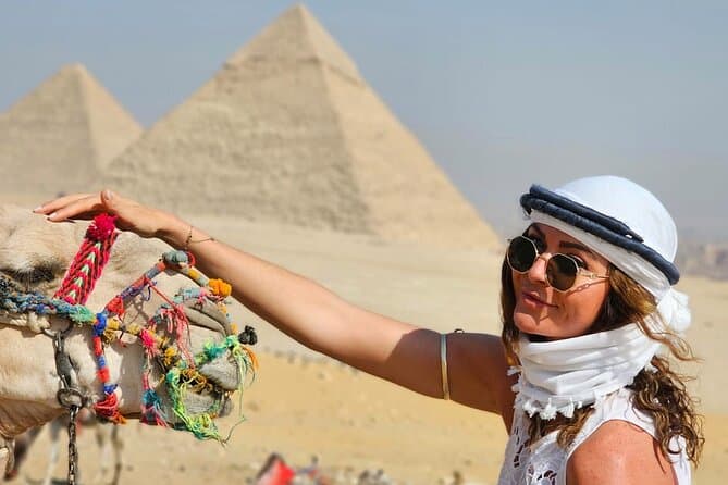 Unforgettable Giza: Pyramids, Museum, Camel Ride & Souq