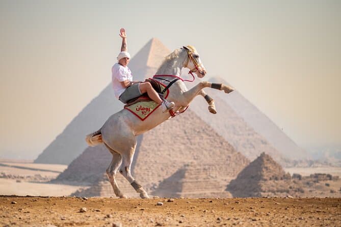 Grand Egyptian Museum Private Tour with Giza Pyramids Photoshoot