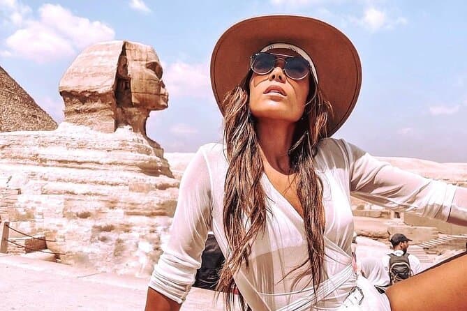 Tour privato completo delle piramidi di Giza e della Sfinge con accesso all'interno delle piramidi e di una tomba