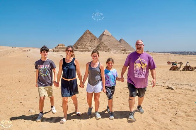 Giza Pyramids family tour and Photoshoot with Camel Ride