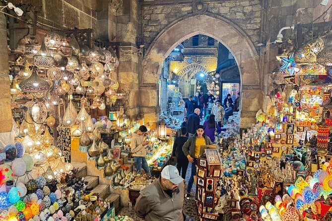 Giza Pyramids, Egyptian Museum & Khan El Khalili Tour