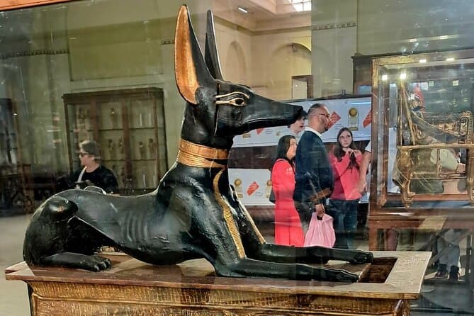 Ab Hurghada: Pyramiden und Museum in kleiner Gruppe mit BBQ