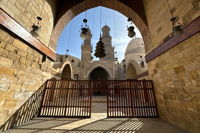 Old Cairo Gems: El Moez Street, Khan ElKhalili, Al Azhar Mosque