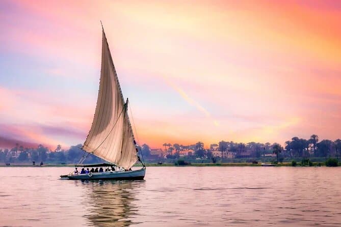 1 hour Private Sunset Nile River Sailboat in Luxor