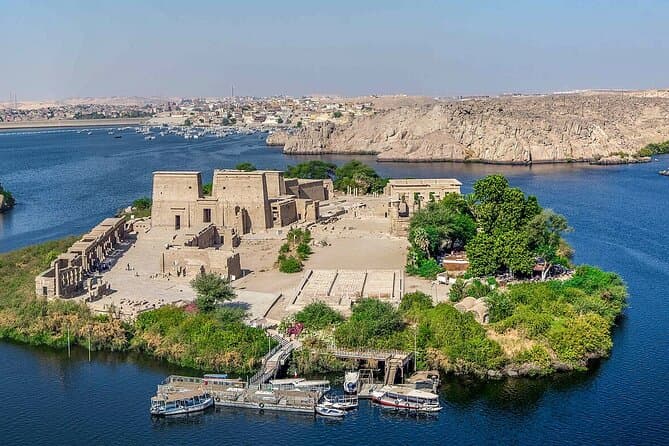 Luxor to Aswan Tour with Edfu and Kom Ombo