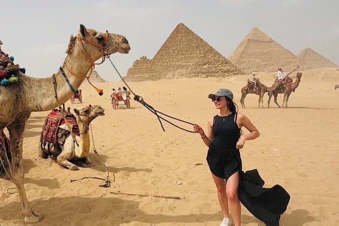 Private Giza Pyramids All Inclusive Camel Ride and Lunch
