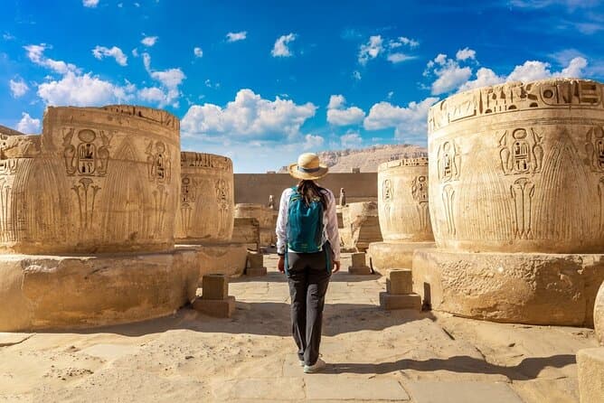 جولة إلى مدينة هابو ووادي النبلاء ودير المدينة مع الغداء