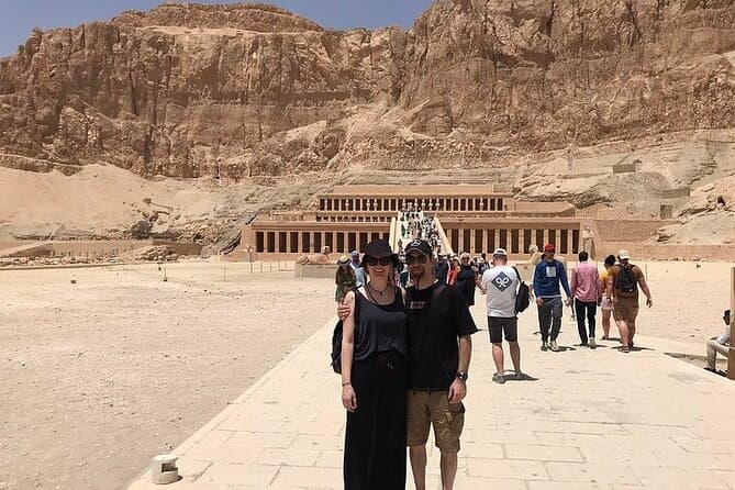 Private Full Day Luxor Tour : Explore the West bank Tombs&Temples