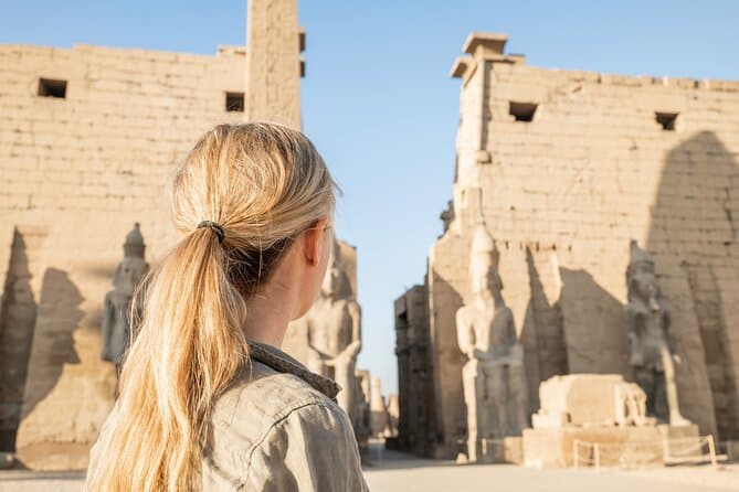 Escursione tutto incluso alle rive ovest ed est di Luxor con pranzo