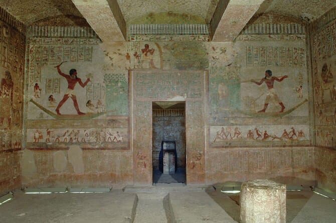 El Minya Day Tour from Cairo by Private Car with Egyptologist
