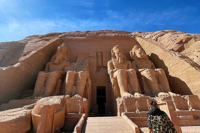 Private Transfer from Luxor to Abu Simbel with Aswan Drop-Off