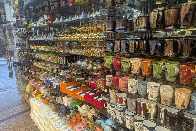 Khan El Khalili Private Guided Shopping Tour with Lunch in Cairo