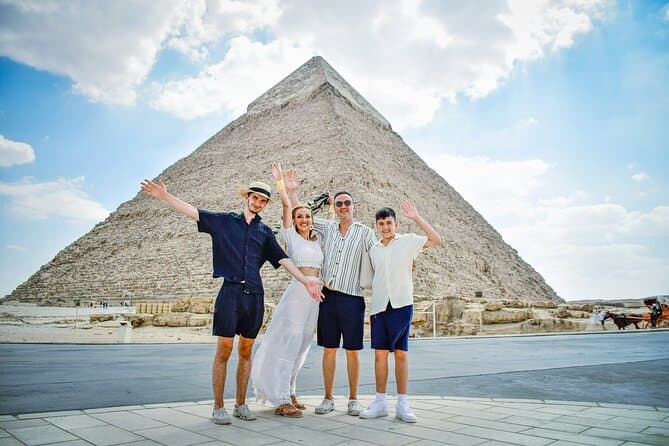 Cairo Day Trip Pyramids, Sakkara, & Memphis Tour with Lunch