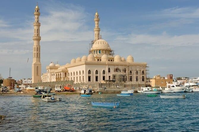 Hurghada City Tour & Local Guide–Discover the City,Culture &Shops
