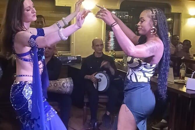 Private Nile Cruise with Dinner and Folk Show from Cairo