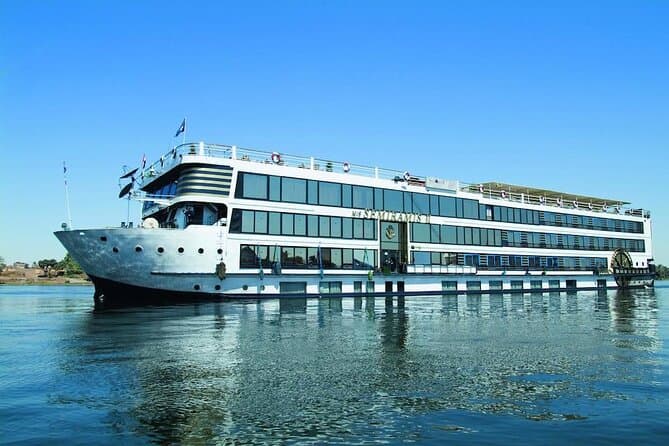Luxurious 4 Night 5 Days Nile Cruise from Luxor to Aswan