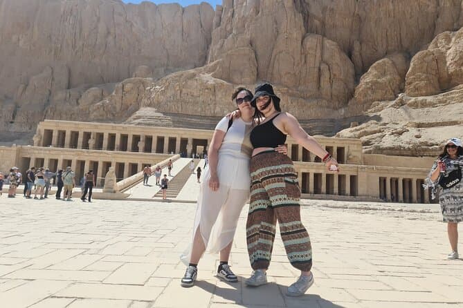 Luxor Private East & West Bank Tour–Valley of the Kings & Karnak