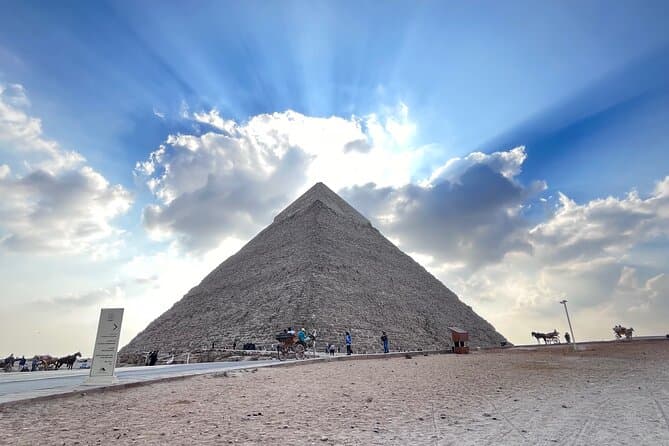 tour for Saqqara & Memphis ,Giza pyramids and Sphinx