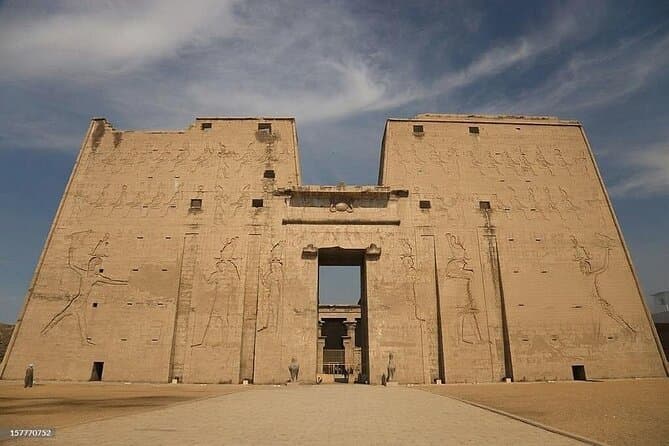 Cairo to Luxor 2 Day Tour with Chic Residence