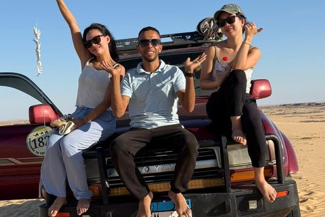 White and black Dessert for 2 Days 1 Night private tour