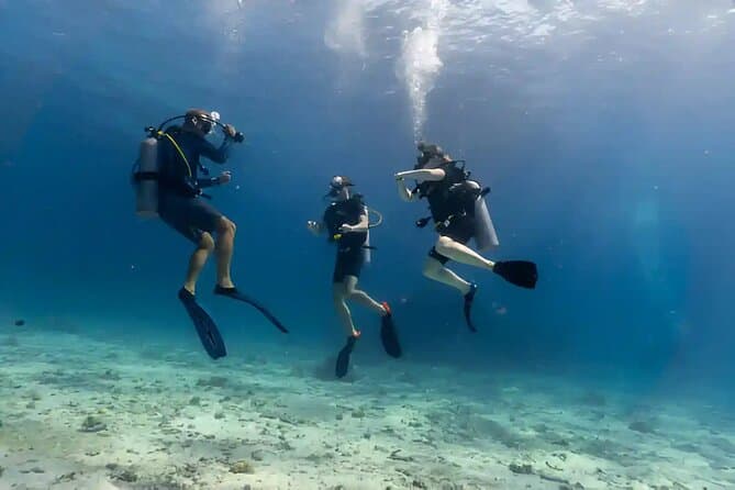 PADI Open Water Diver Course with Equipment in Hurghada